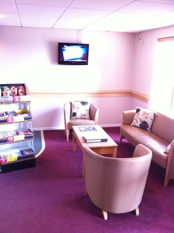 Days Inn Hotel Bradford - Leeds Brighouse Esterno foto
